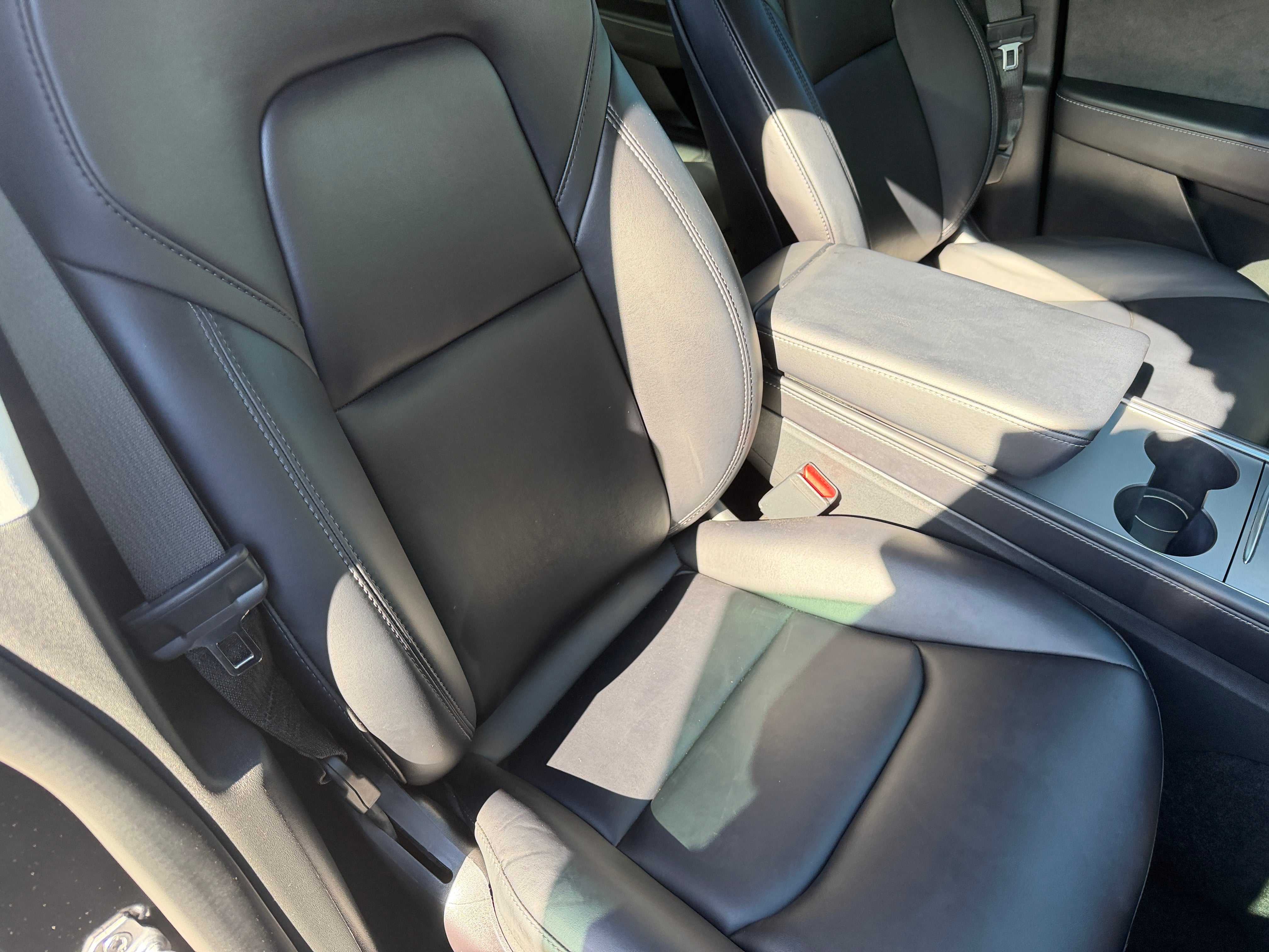tesla model y 2022 7SAYGDEE9NF356498 image tesla model y 2022 7SAYGDEE9NF356498 image